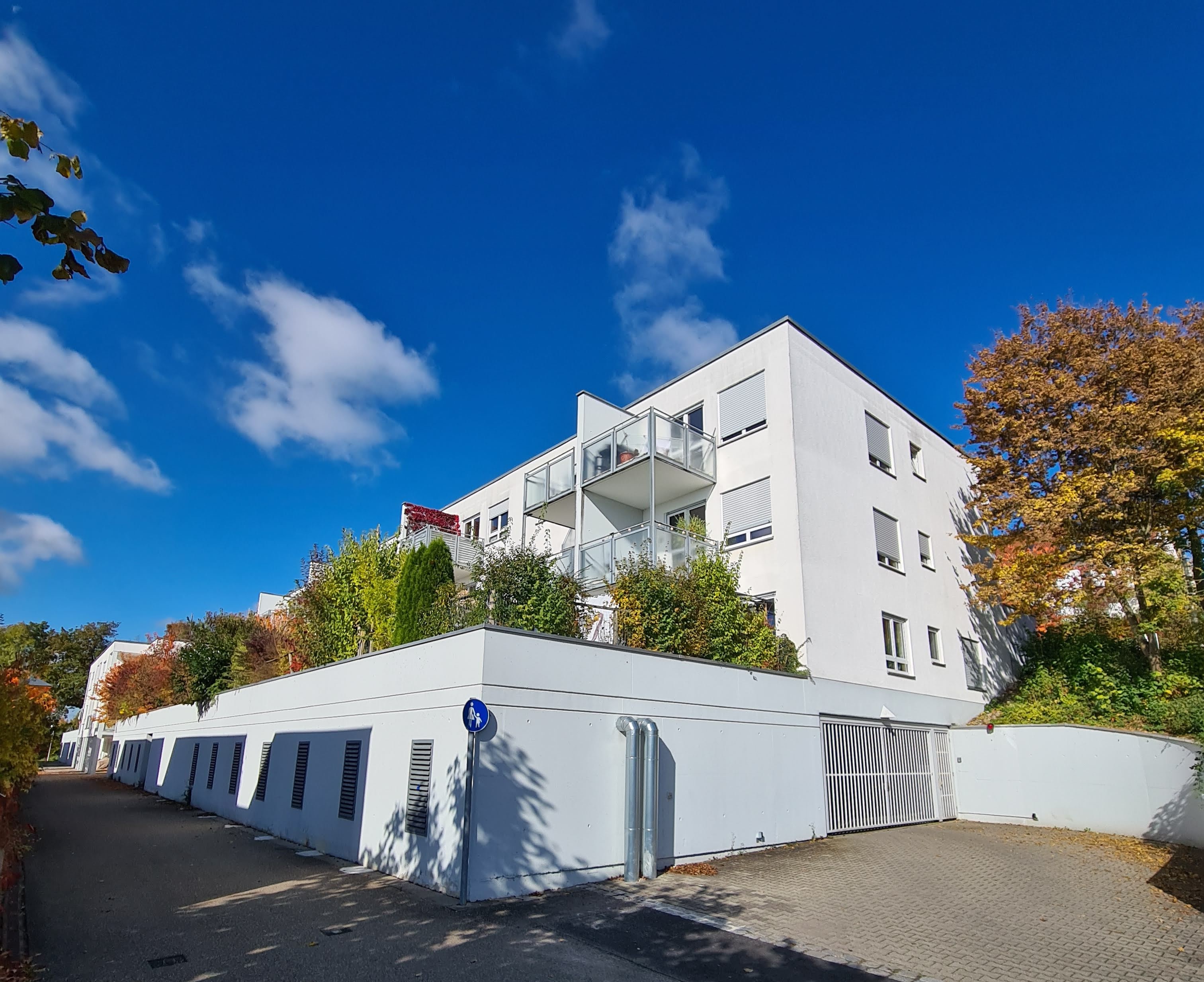 Eselsberg: 2-Zimmer-Wohnung mit schönem Gartenanteil